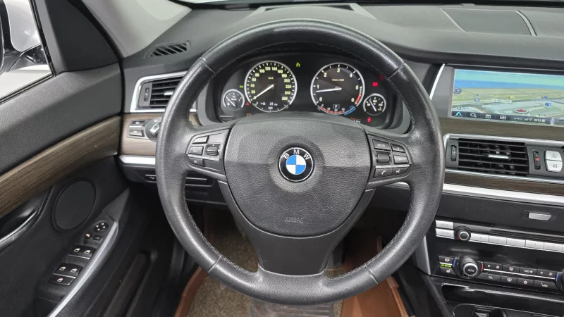 BMW 5-Series Gran Turismo