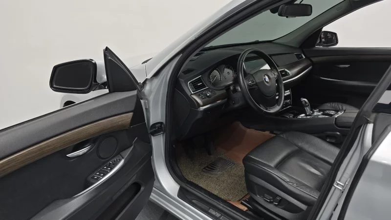 BMW 5-Series Gran Turismo