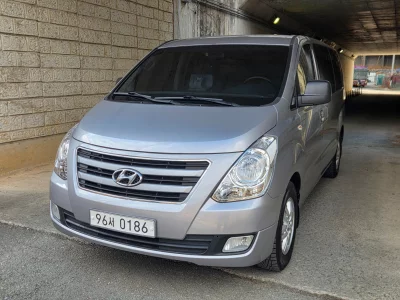 Hyundai Grand Starex