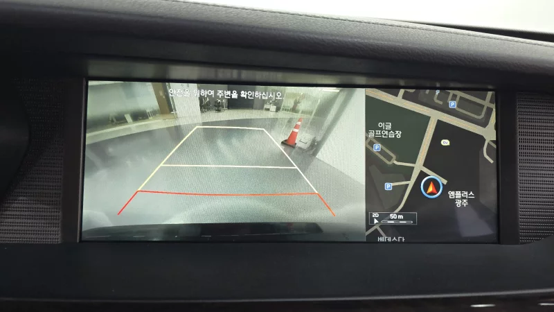 Genesis EQ900