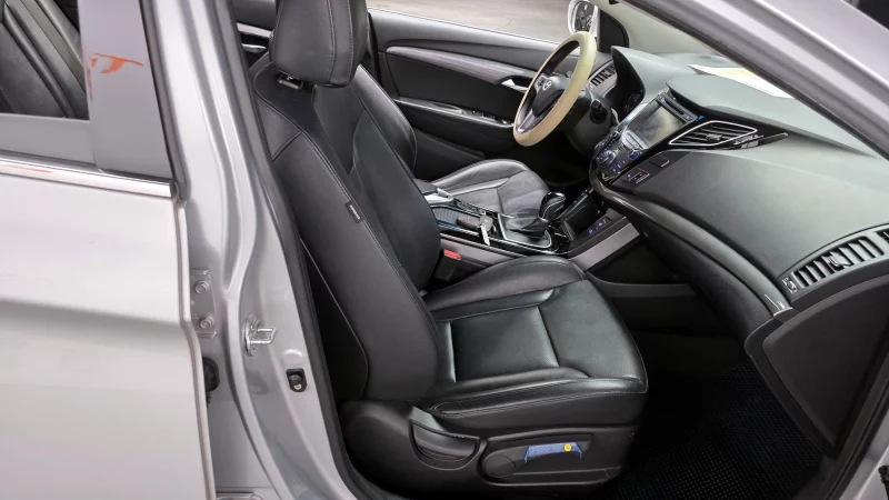 Hyundai I40
