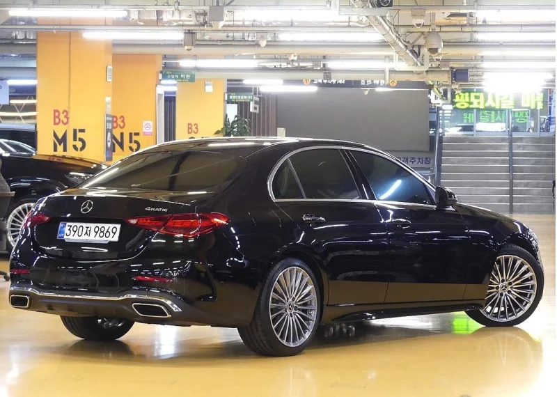 Mercedes-Benz C-Class