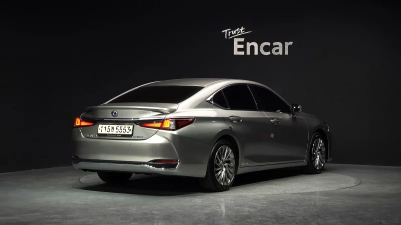 Lexus ES300h