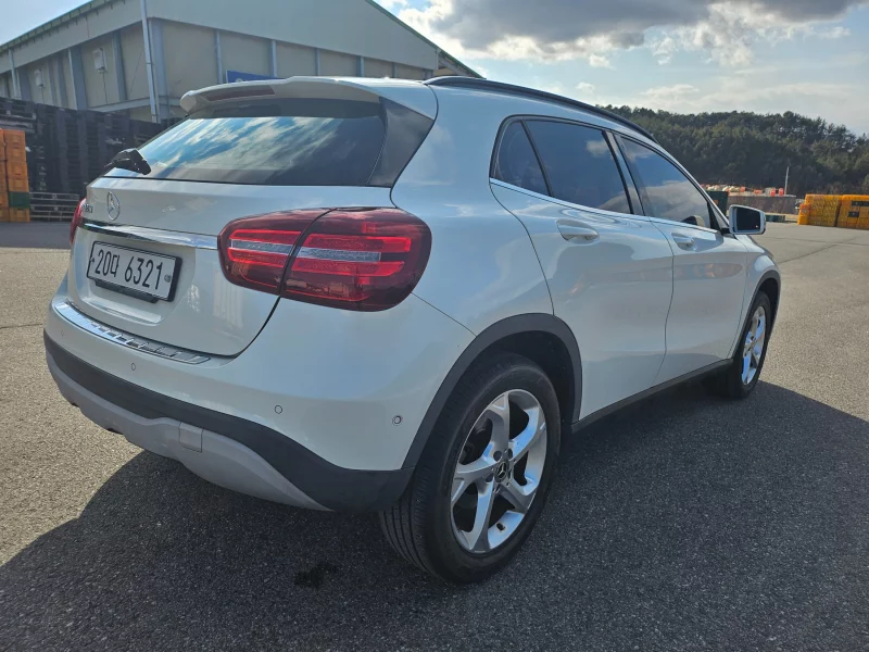 Mercedes-Benz GLA-Class
