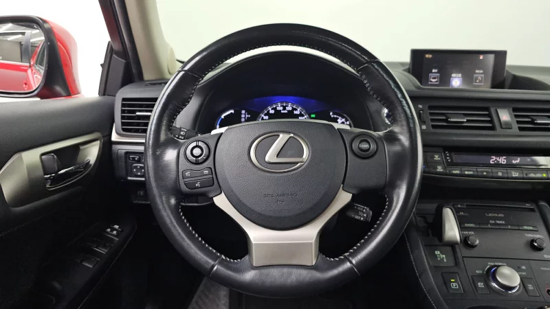 Lexus CT200h