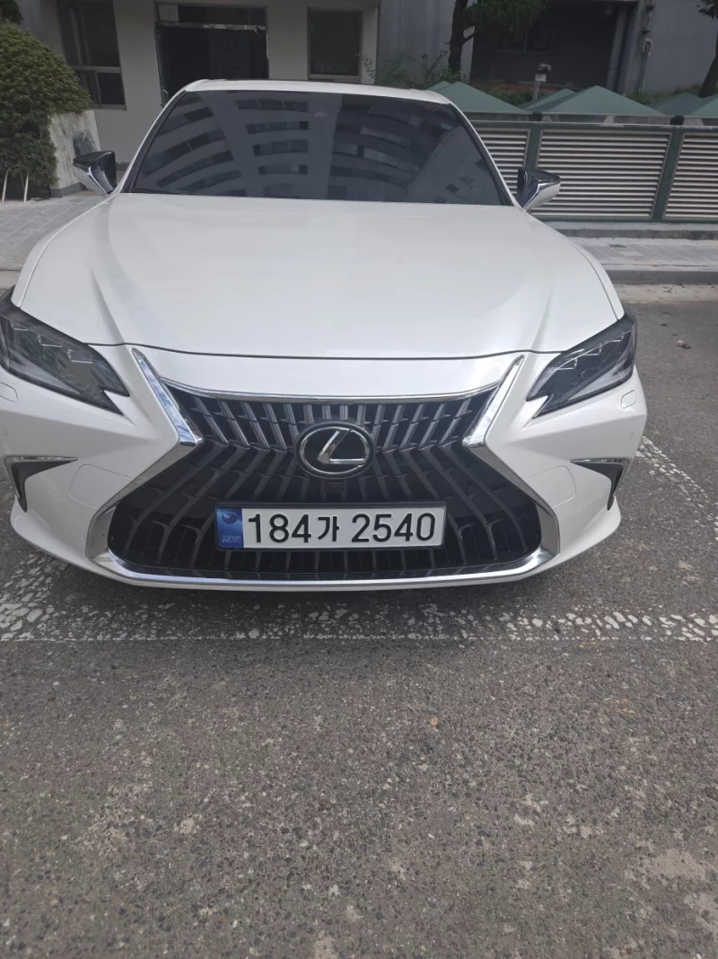 Lexus ES300h