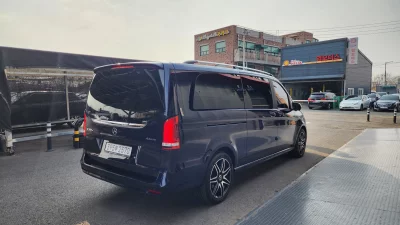 Mercedes-Benz V-Class