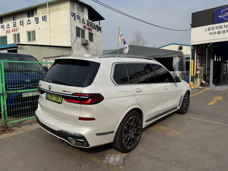BMW X7