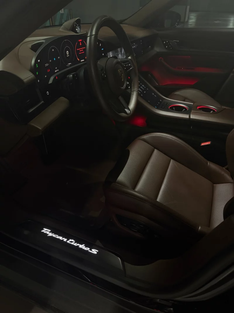 Porsche TAYCAN