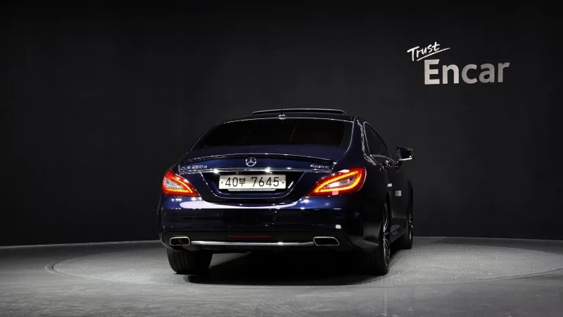Mercedes-Benz CLS-Class
