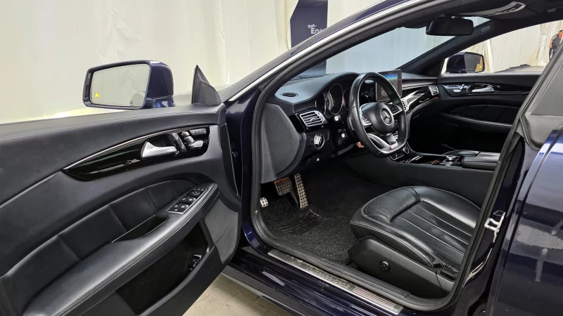 Mercedes-Benz CLS-Class