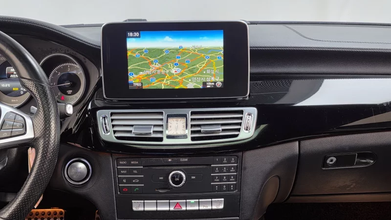 Mercedes-Benz CLS-Class