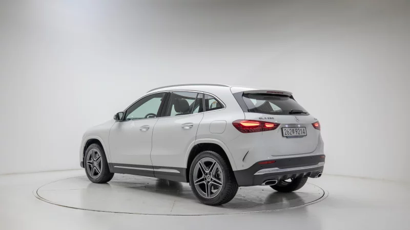 Mercedes-Benz GLA-Class