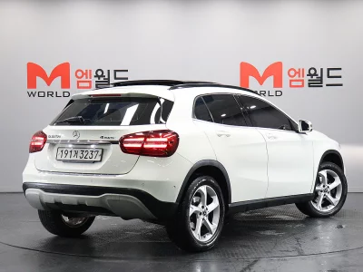 Mercedes-Benz GLA-Class
