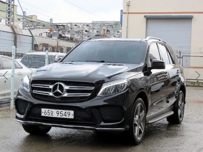 Mercedes-Benz GLE-Class