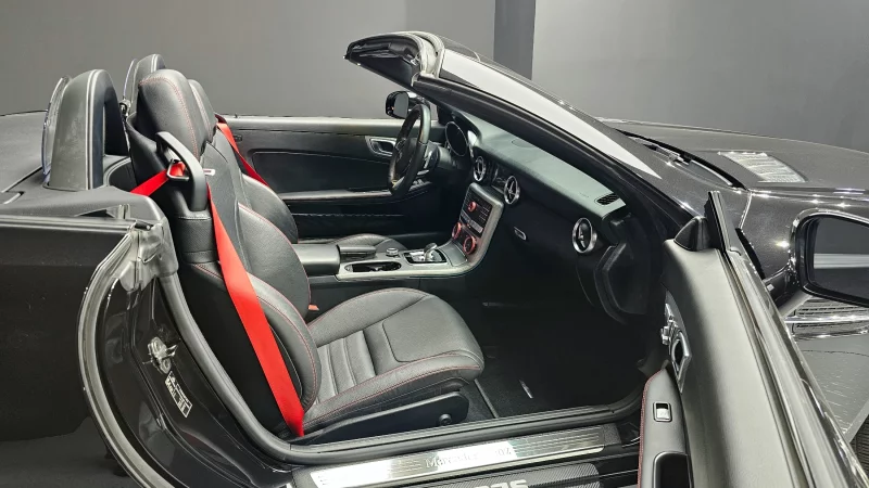 Mercedes-Benz SLC-Class