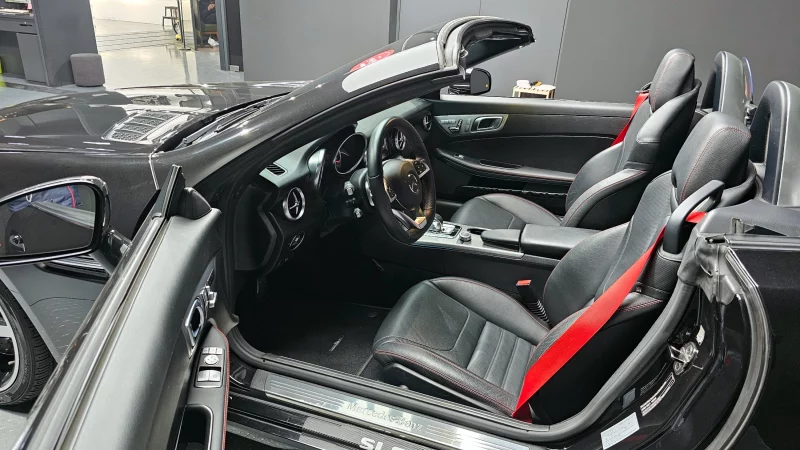 Mercedes-Benz SLC-Class