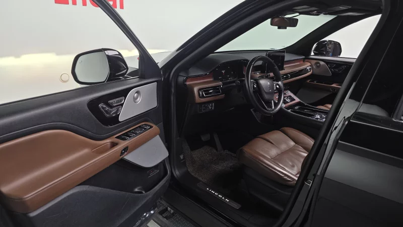 Lincoln Aviator