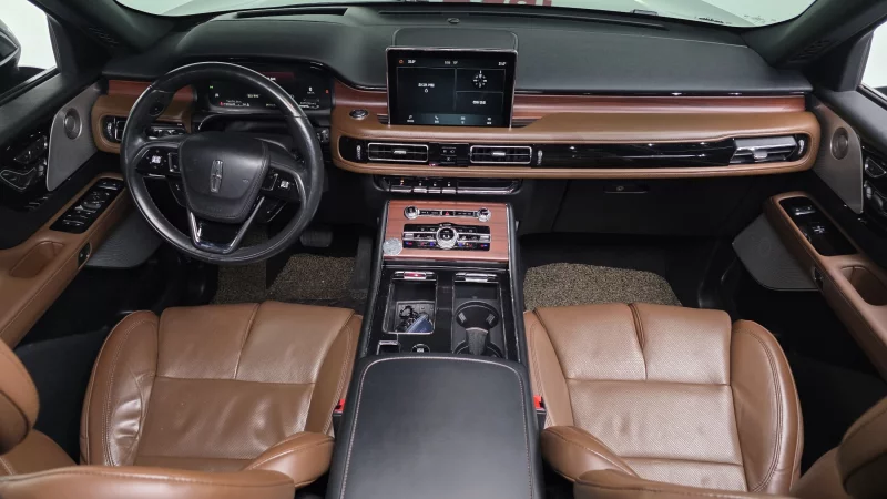 Lincoln Aviator