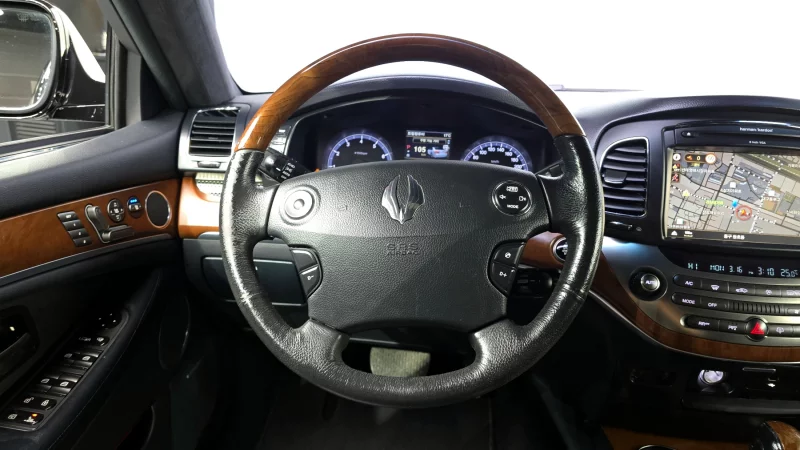 SsangYong Chairman W