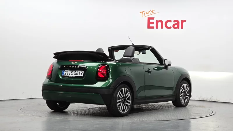 MINI Cooper Convertible
