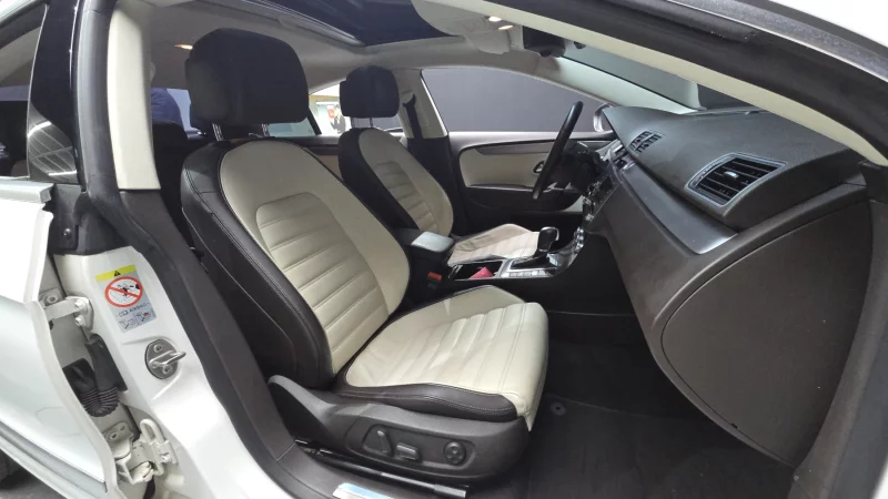 Volkswagen PASSAT CC