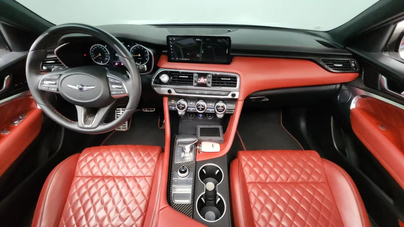 Genesis G70