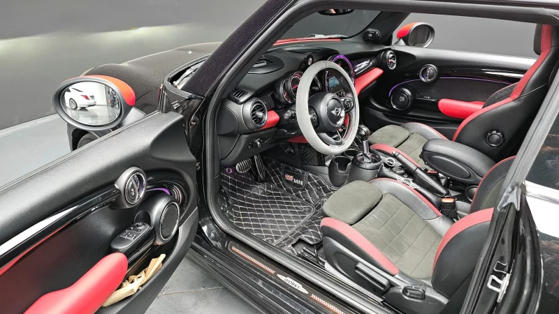 MINI Hatch