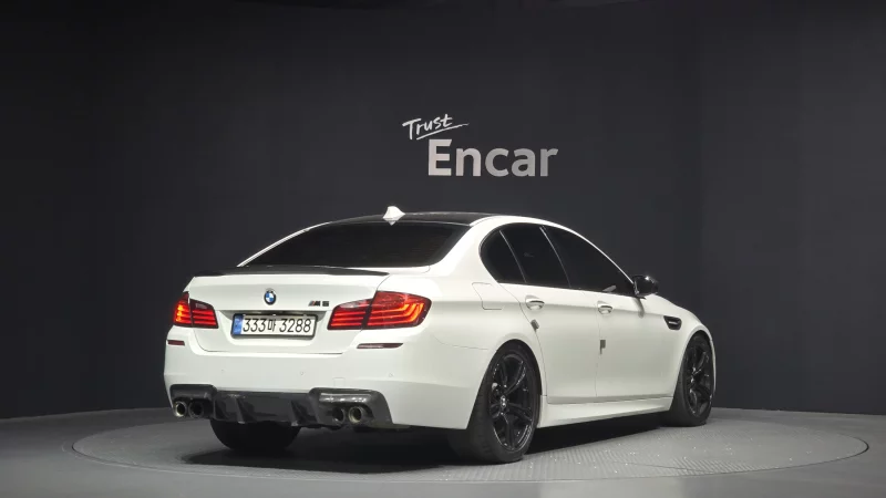BMW M5