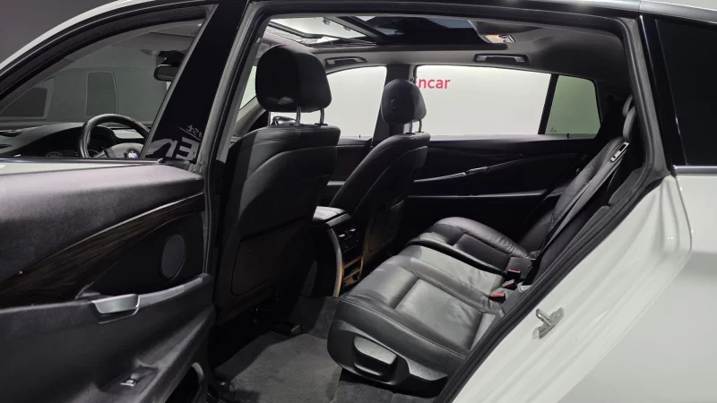 BMW 5-Series Gran Turismo