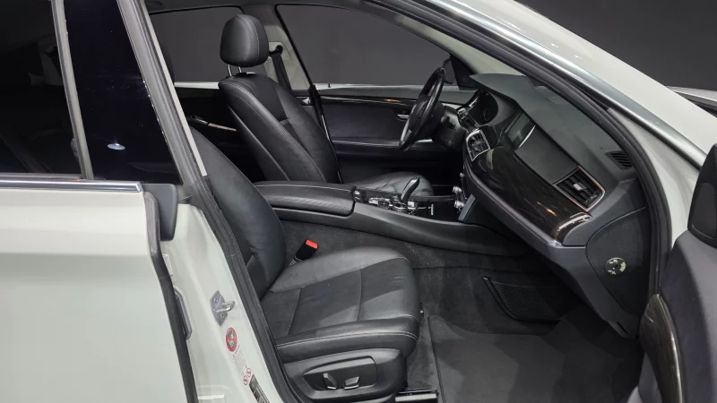 BMW 5-Series Gran Turismo