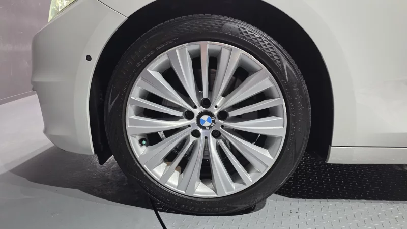 BMW 5-Series Gran Turismo