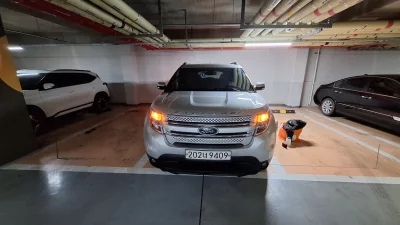 Ford EXPLORER