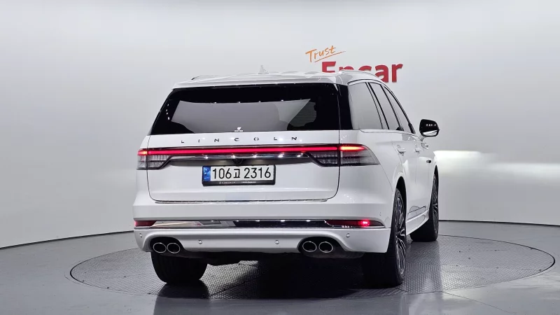 Lincoln Aviator