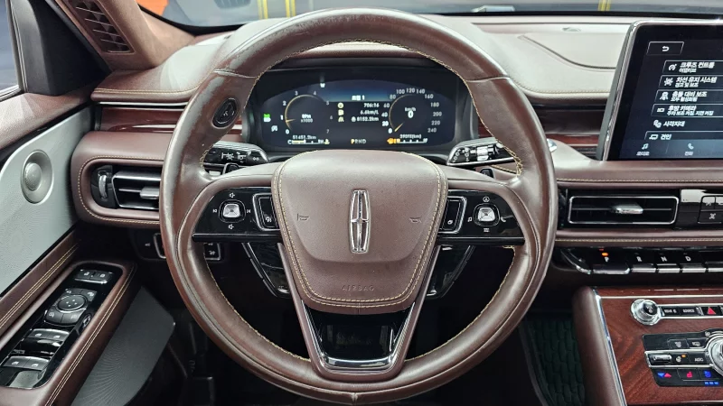 Lincoln Aviator