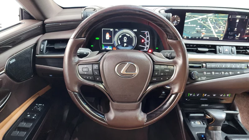 Lexus ES300h