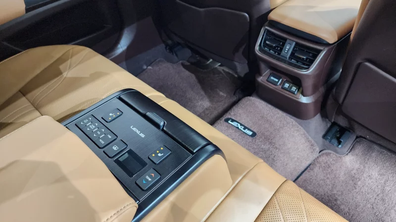 Lexus ES300h