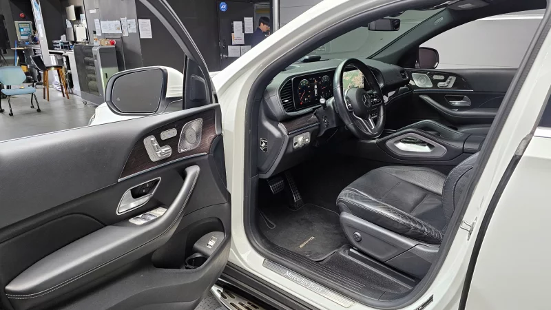 Mercedes-Benz GLE-Class