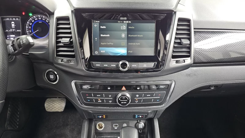 SsangYong Rexton Sports