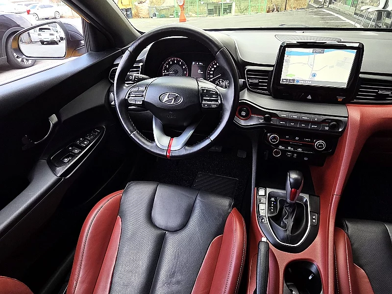 Hyundai Veloster