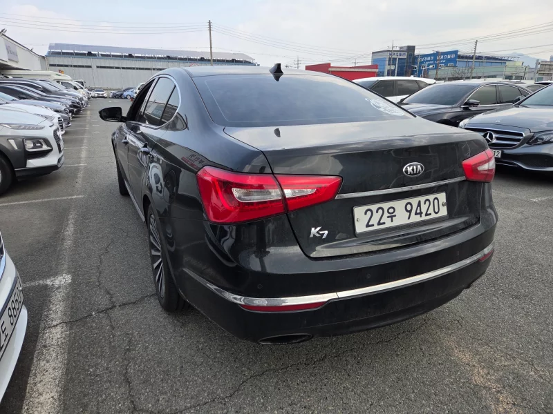 Kia K7