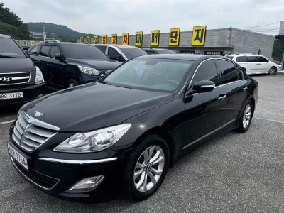 Hyundai Genesis
