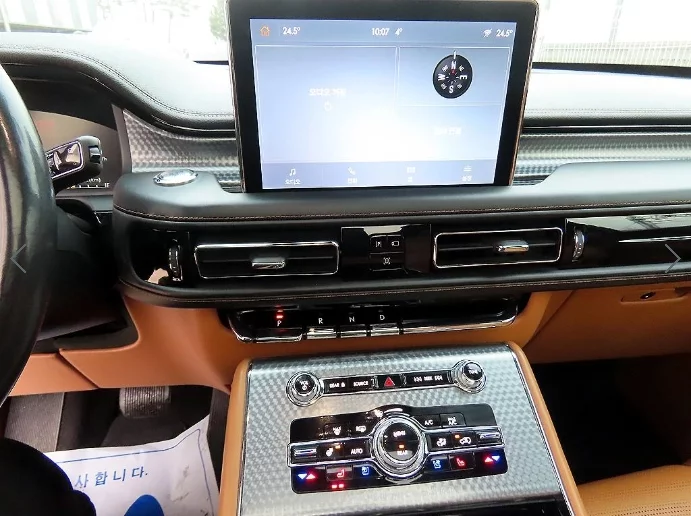 Lincoln Aviator