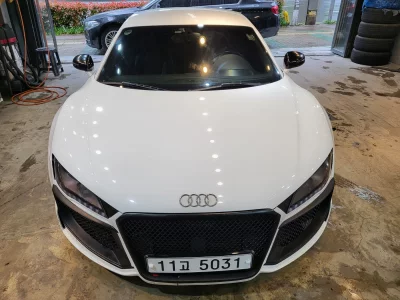 Audi R8