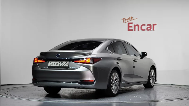 Lexus ES300h