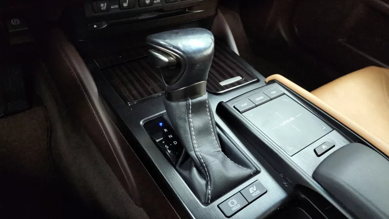 Lexus ES300h
