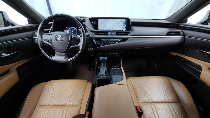 Lexus ES300h