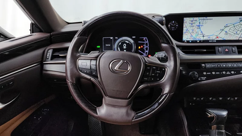 Lexus ES300h