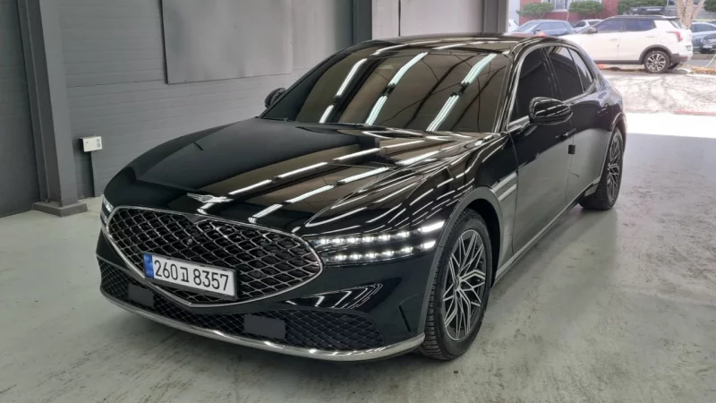 Genesis G90