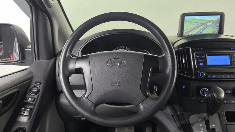 Hyundai Grand Starex